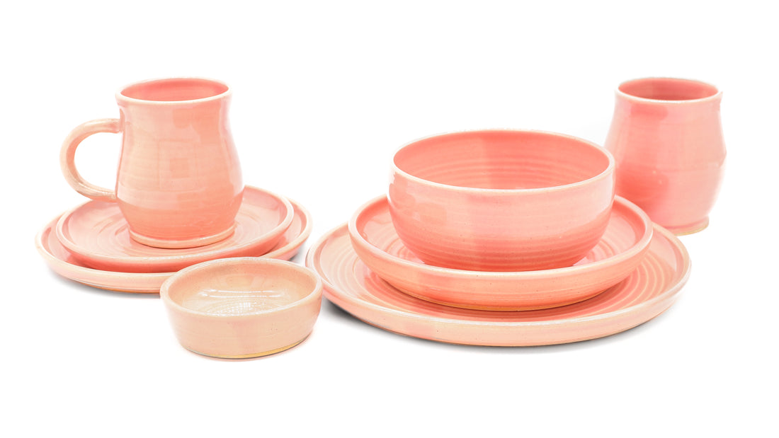 Fib's Pink | Deluxe Place Setting (8-Piece)