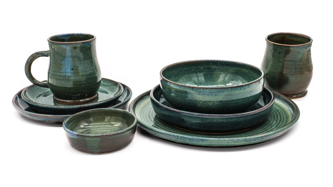 Woo's Blue | Deluxe Place Setting (8-Piece)
